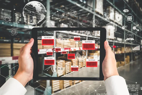 Smart warehouse management system using augmented reality technology — Stock Photo, Image