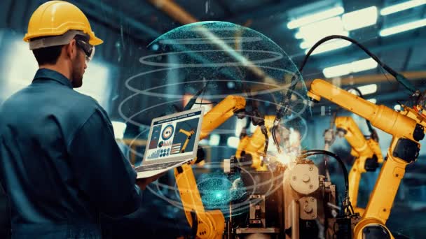 Intelligente Industrieroboter rüsten Modernisierung für digitale Fabriktechnologie auf — Stockvideo
