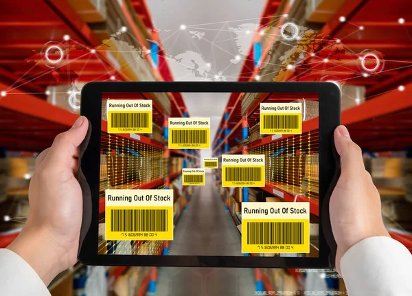 Smart warehouse management system using augmented reality technology — Stock Photo, Image