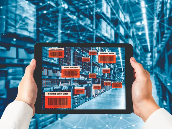 Smart warehouse management system using augmented reality technology — Stock fotografie