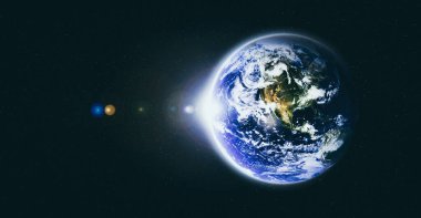 Dünya gezegeninin uzaydan görünüşü gerçekçi dünya yüzeyini ve dünya haritasını gösteriyor