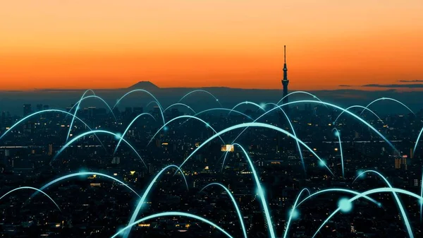 추상적 인 세계화 그래픽으로 연결 네트워크를 보여 주는 스마트 디지털 도시 — 스톡 사진