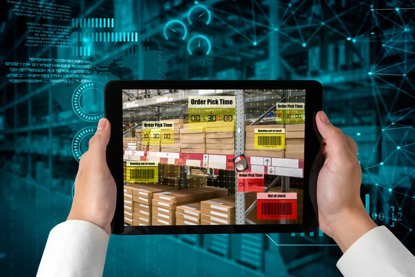 Smart warehouse management system using augmented reality technology — Stock Photo, Image