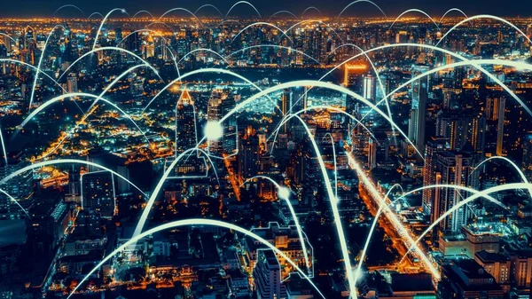 Smart digital city con globalizzazione grafica astratta che mostra la rete di connessione — Foto Stock