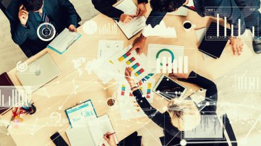 Kurumsal personel toplantısında iş adamlarının yaratıcı görüntüsü