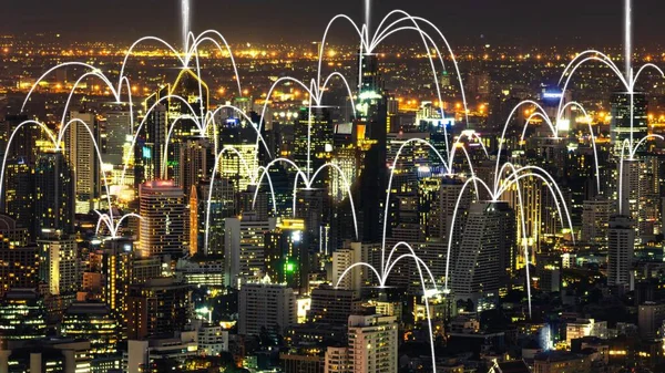 Inteligentne cyfrowe miasto z globalizacją abstrakcyjna grafika ukazująca sieć połączeń — Zdjęcie stockowe