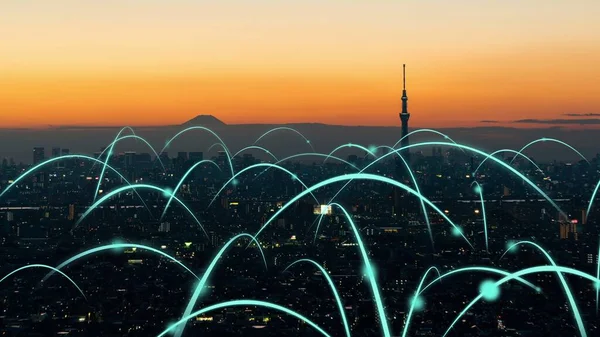 추상적 인 세계화 그래픽으로 연결 네트워크를 보여 주는 스마트 디지털 도시 — 스톡 사진