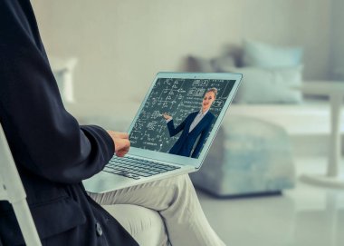Öğrenci ve Üniversite Konsepti için E-öğrenim ve Çevrimiçi Eğitim.