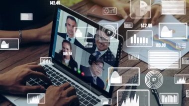 Şirket personeli toplantısındaki iş adamlarının yaratıcı görüntüsü