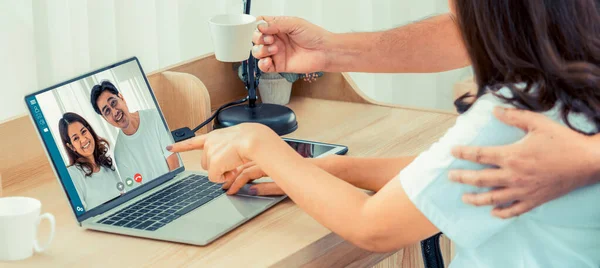 Family happy video call while stay safe at home during covid-19 coronavirus — Stock Photo, Image