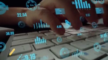 Bilgisayarda iş dünyasının yaratıcı görüntüsü büyük veriler ve finans analizi