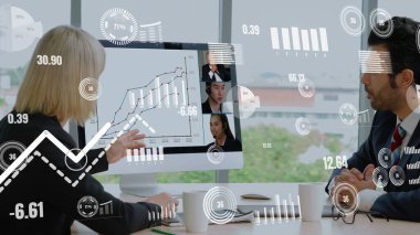 Şirket personeli toplantısındaki iş adamlarının yaratıcı görüntüsü