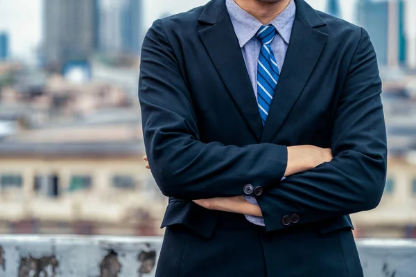 Corpo de homem de negócios vestindo terno comercial formal. — Fotografia de Stock