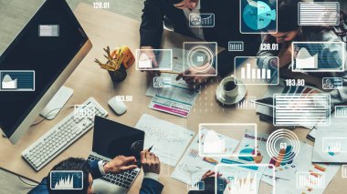 Teknolojiyi analiz eden iş verilerinin yaratıcı görüntüsü