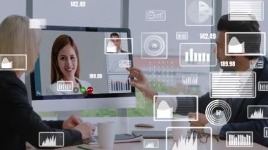 Şirket personeli toplantısındaki iş adamlarının yaratıcı görüntüsü