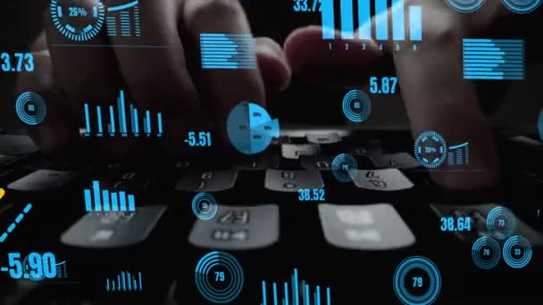 Kreativ bild av företagens big data och finansanalys på datorn — Stockvideo