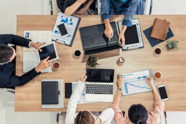 Ofis Odasında Grup Toplantısı.