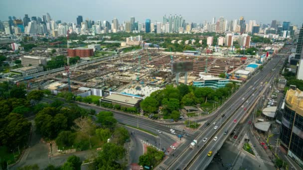Paysage urbain et chantier de construction dans la métropole vue panoramique — Video