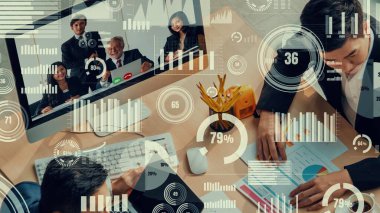 Şirket personeli toplantısındaki iş adamlarının yaratıcı görüntüsü