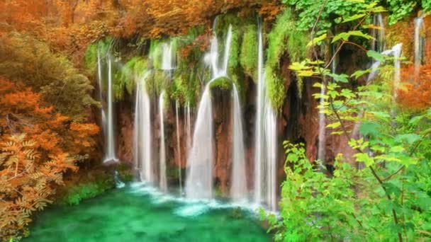 Fotografia vídeo da paisagem cachoeira em Plitvice Lagos Croácia no outono — Vídeo de Stock