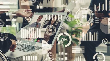 Şirket personeli toplantısındaki iş adamlarının yaratıcı görüntüsü