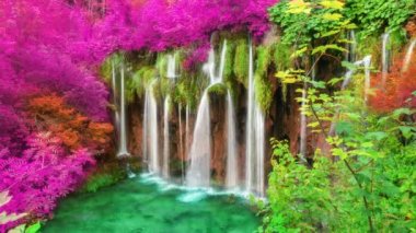Plitvice Gölleri Hırvatistan 'daki şelale manzarasının kusursuz döngü sineması videosu