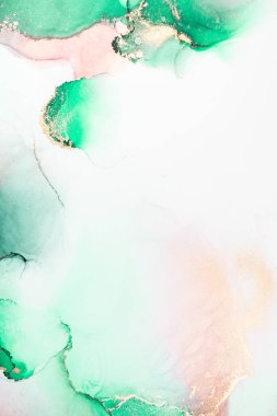 Kağıt üzerinde mermer sıvı mürekkep resminin yeşil altın soyut arkaplanı .