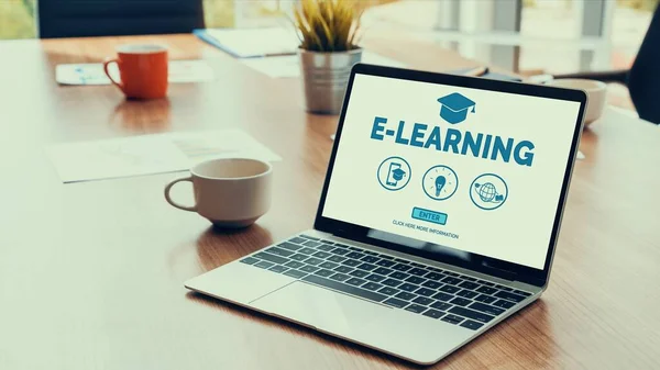 E-learning ed educazione online per studenti e università Concetto. — Foto Stock