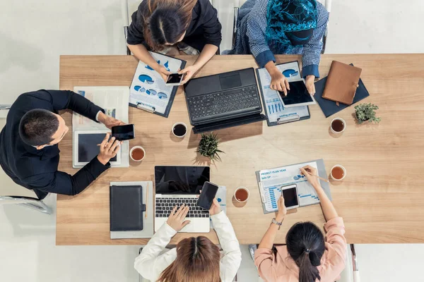 Ofis Odasında Grup Toplantısı.