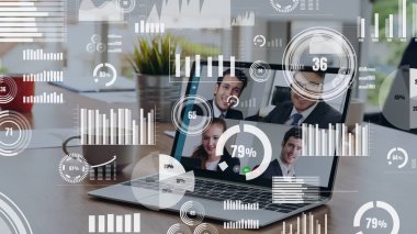 Şirket personeli toplantısındaki iş adamlarının yaratıcı görüntüsü