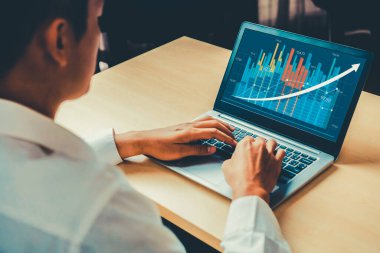 Yaratıcı bilgisayar yazılımı ile teknolojiyi analiz eden iş görsel verileri