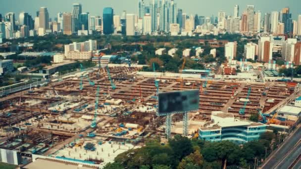 Paysage urbain et chantier de construction dans la métropole vue panoramique — Video