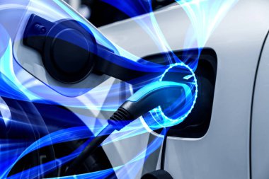 Yeşil enerji ve ekolojik güç kavramında elektrikli araba şarj istasyonu