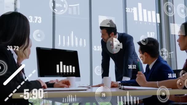 Visual criativo de dados de negócios analisando a tecnologia — Vídeo de Stock
