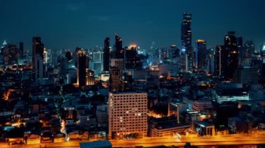 Metropolis 'teki şehir ve binaların gündüz ve gece geçiş süreleri