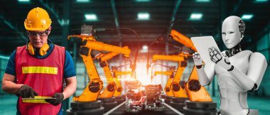 Mekanize endüstri robotu ve insan işçileri gelecekteki fabrikada birlikte çalışıyorlar.