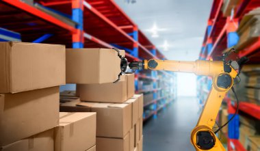 Yenilikçi depo ve fabrika dijital teknolojisi için akıllı robot kol sistemi