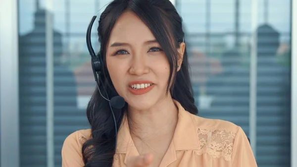 Video call camera view of businesswoman talks actively in videoconference — Stock Photo, Image