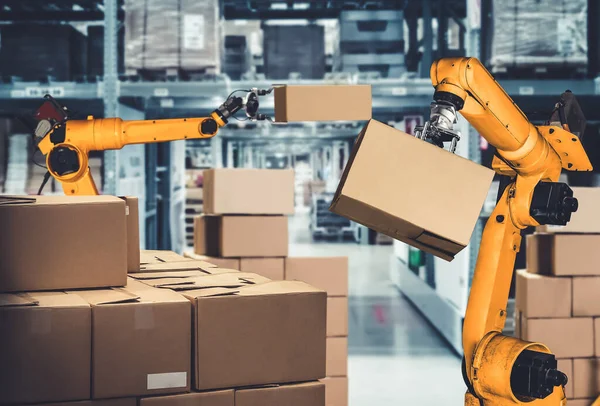 Smart robot arm system for innovative warehouse and factory digital technology — Stock Photo, Image