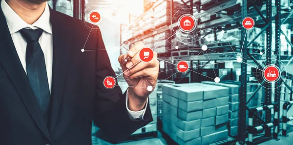 Smart Warehouse Management System mit innovativer Internet der Dinge-Technologie — Stockfoto