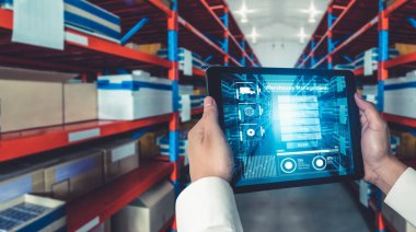 Bilgisayarda gerçek zamanlı izleme için depo yönetimi yenilikçi yazılımı