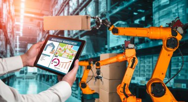 Yenilikçi depo ve fabrika dijital teknolojisi için akıllı robot kol sistemleri