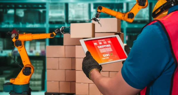 Smart robot arm systems for innovative warehouse and factory digital technology — Stock Photo, Image