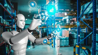 Yenilikçi endüstri robotu insan işçiler için depoda çalışıyor.