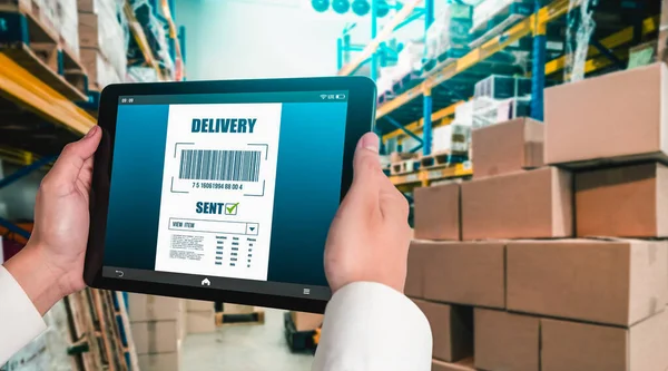 Warehouse management innovative software in computer for real time monitoring — Stock Photo, Image