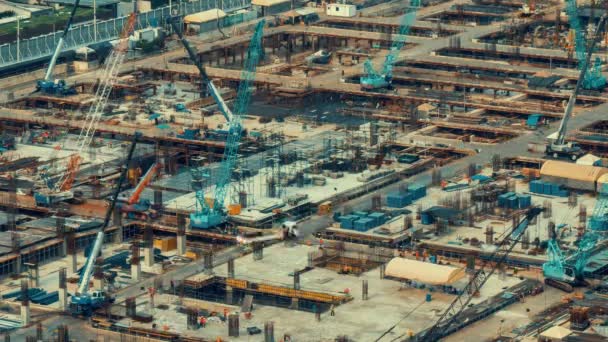 Intervalle de temps du chantier avec des machines de construction lourdes dans la métropole — Video