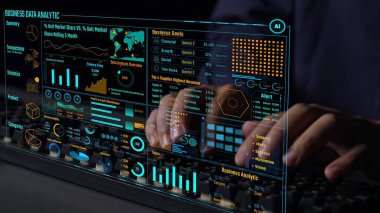 Modern dijital işletmelerde veri analizi ve gerçek zamanlı analitik, öngörü veri modellemesi, iş zekası analizleri ve veri odaklı karar verme stratejisi. Thunk