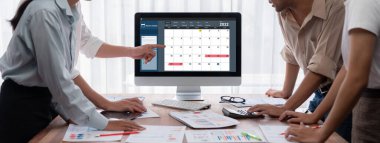 Kişisel organizatör ve çevrimiçi iş dünyası için hızlı zamanlama planlaması için bilgisayar yazılım uygulaması takvimiName