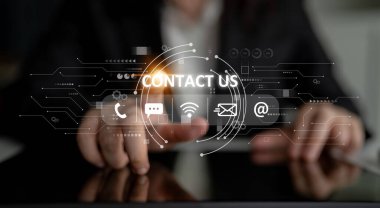 Yardım masası, canlı sohbet ve çevrimiçi hizmetler aracılığıyla 24 saatlik müşteri desteği her zaman teknik yardım ve müşteri memnuniyetini güvence altına alır. Latch