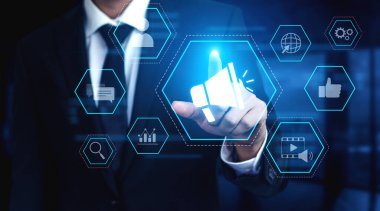 İş için megafon, sosyal medya pazarlaması, dijital reklamlar video içeriği, iletişim, analitik ve küresel markalaşma reklamları kullanan dijital pazarlama tanıtım stratejisi